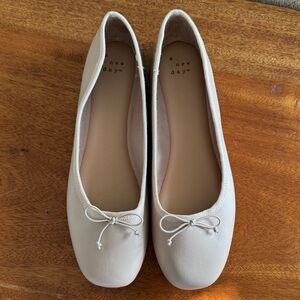 A New Day Women's Cream Flats with Bow